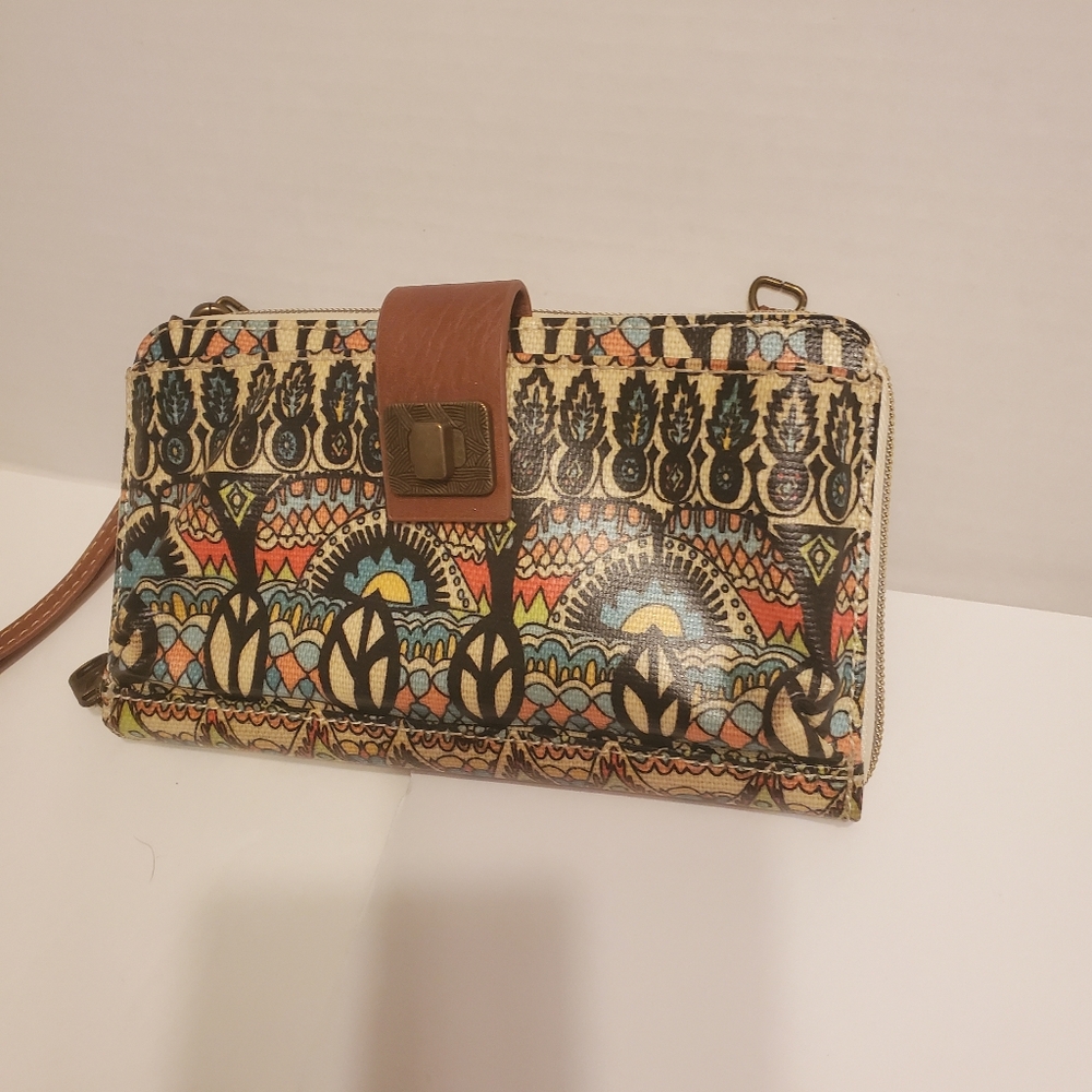 Saks Crossbody String Wallet - Picture 3 of 7